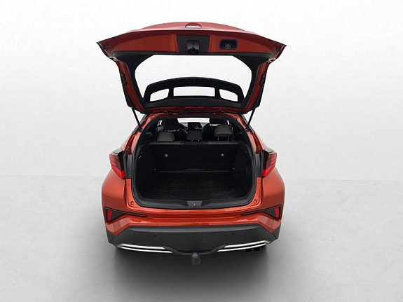 Toyota C-HR 8 of 30