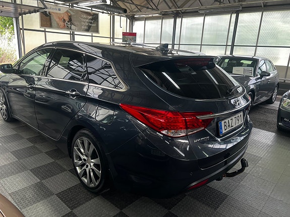 Hyundai i40 3 of 5