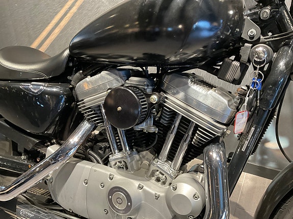 Harley-Davidson Sportster 883 4 of 6