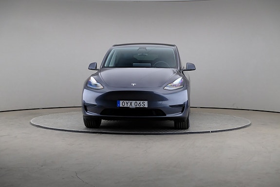 Tesla Model Y 3 of 26