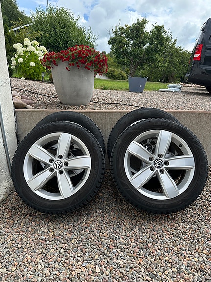 Volkswagen Passat 16 of 16