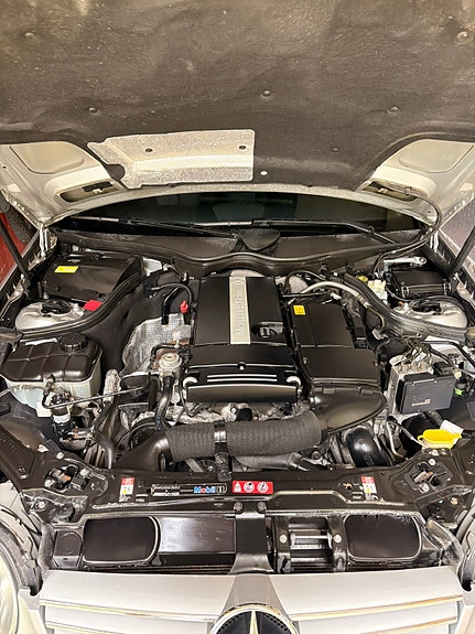 Mercedes-Benz CLK200 8 of 8