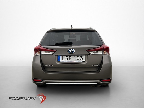 Toyota Auris 6 of 30