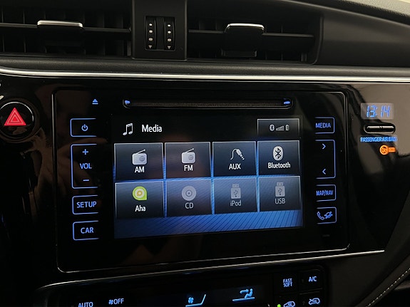 Toyota Auris 20 of 30
