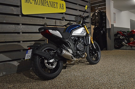 CFMOTO 700 CL-X Heritage 3 of 5