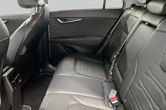 Kia Niro 8 of 17