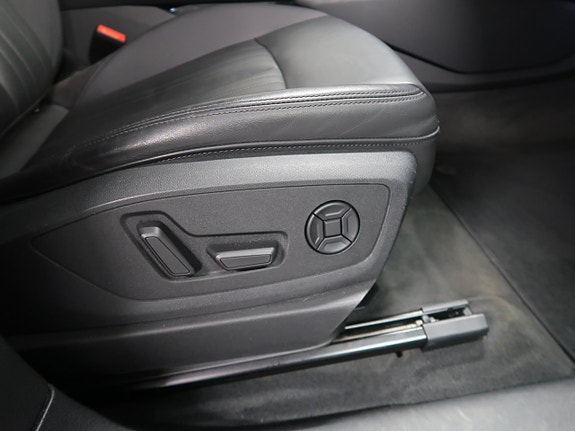 Audi e-tron 22 of 30