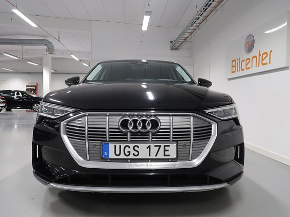Audi e-tron 11 of 30