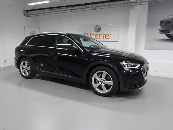 Audi e-tron 5 of 5