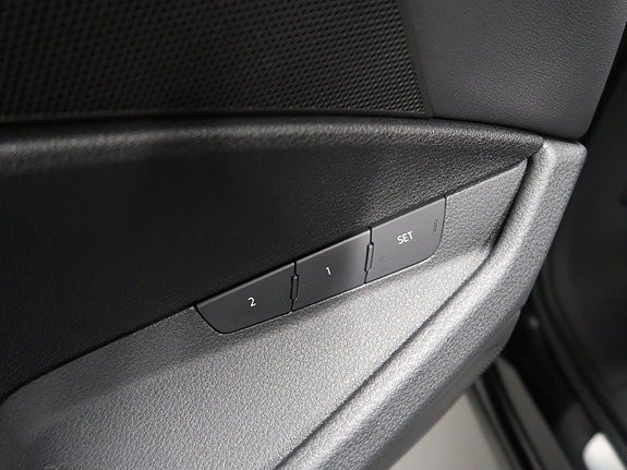 Audi e-tron 18 of 30