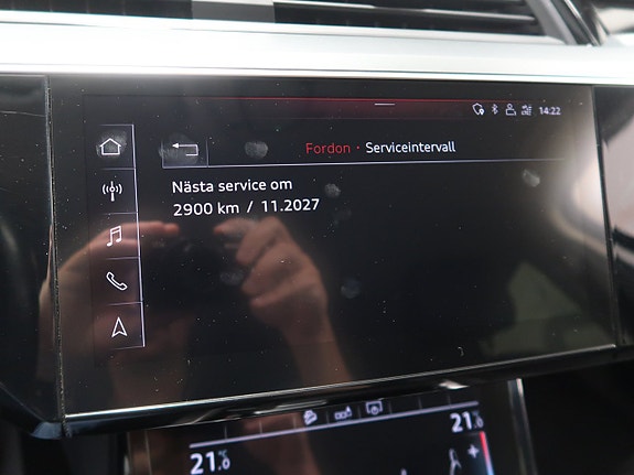 Audi e-tron 27 of 30