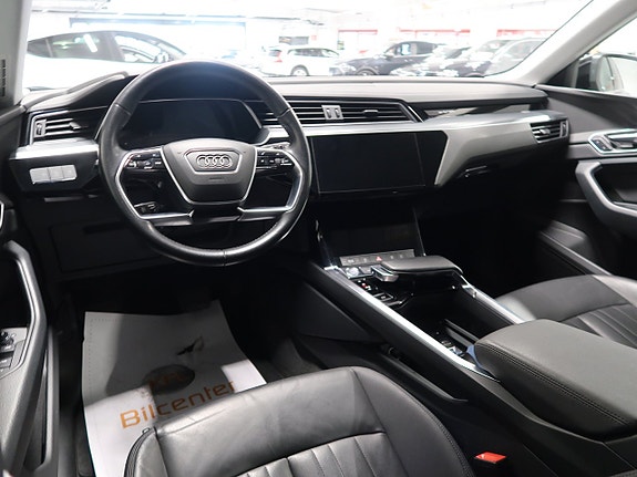 Audi e-tron 16 of 30