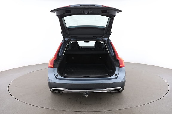 Volvo V90 Cross Country 17 of 30
