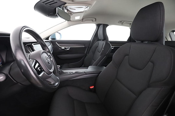 Volvo V90 Cross Country 11 of 30