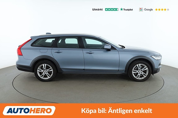 Volvo V90 Cross Country 7 of 30