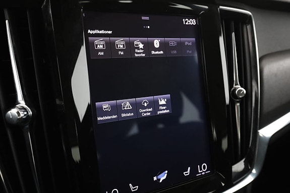 Volvo V90 Cross Country 21 of 30