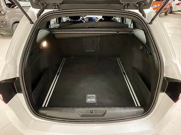 Peugeot 308 7 of 7