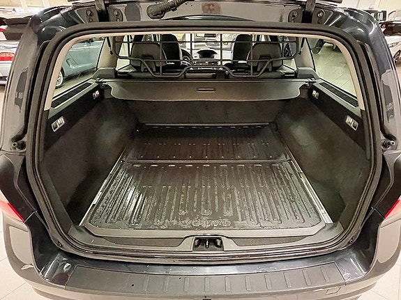Volvo V70 7 of 8