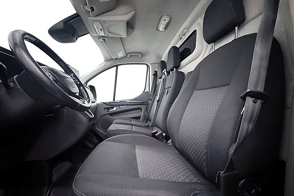 Ford Transit Custom 14 of 26