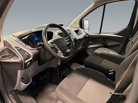 Ford Transit Custom 4 of 5