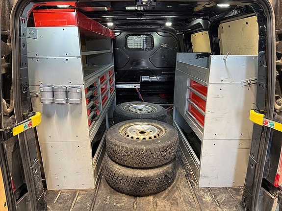 Ford Transit Custom 8 of 8