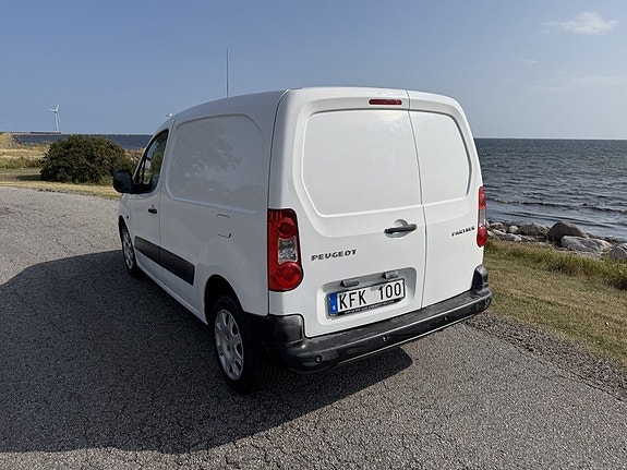 Peugeot Partner 3 of 5