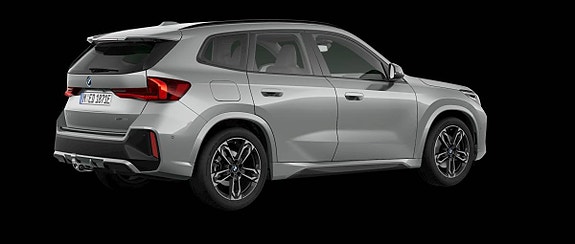 BMW iX1 2 of 3