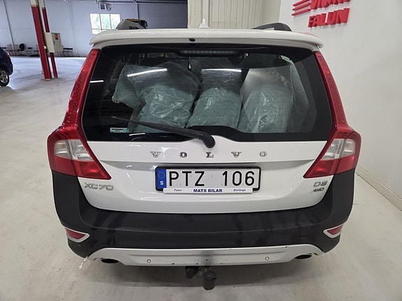 Volvo XC70 7 of 10