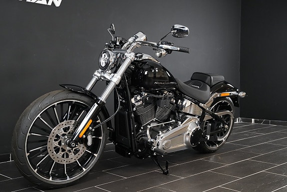 Harley-Davidson FXBR Breakout 117" 6 of 6