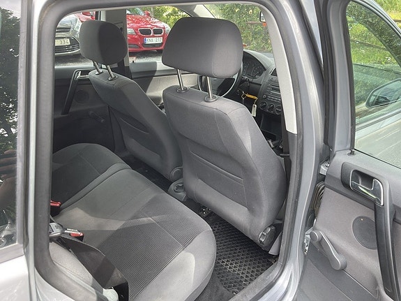 Volkswagen Polo 14 of 18