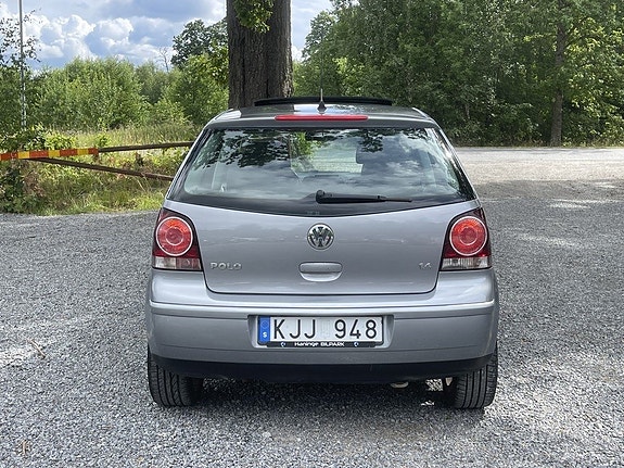Volkswagen Polo 8 of 18
