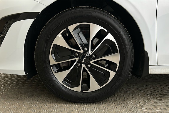 Kia Ceed 12 of 23