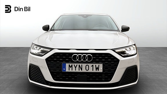 Audi A1 4 of 5