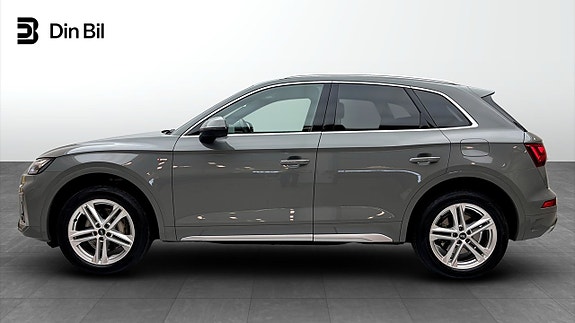 Audi Q5 2 of 5