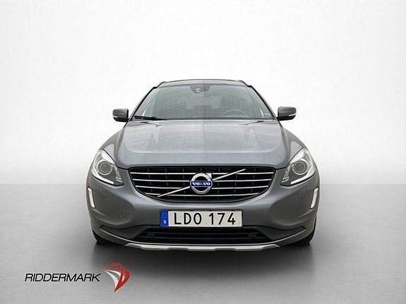 Volvo XC60 2 of 5
