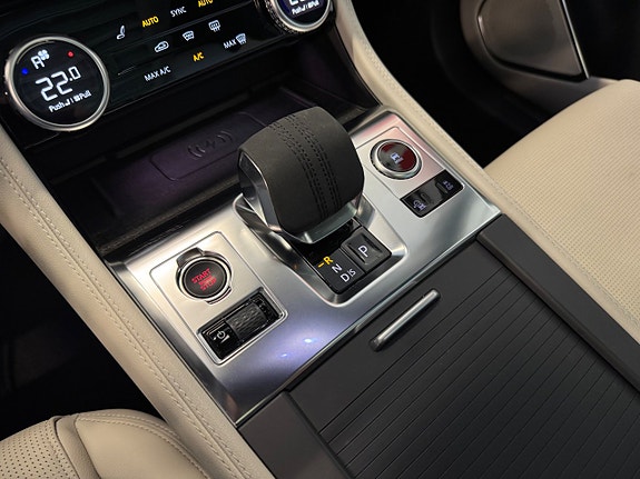 Jaguar F-PACE 14 of 16