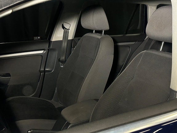 Volkswagen Golf V 8 of 19
