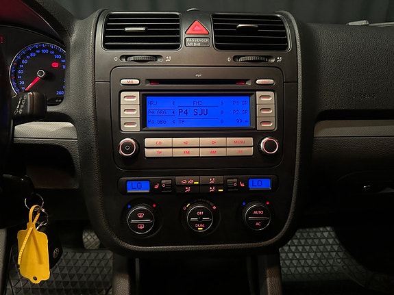 Volkswagen Golf V 13 of 19