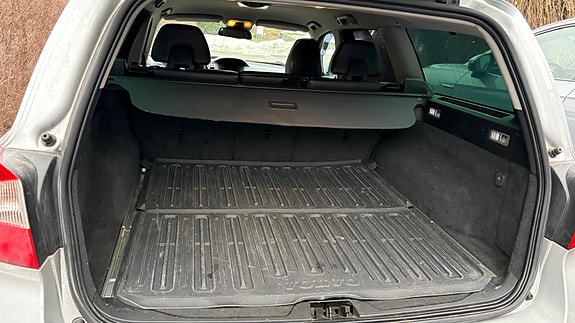 Volvo V70 14 of 14