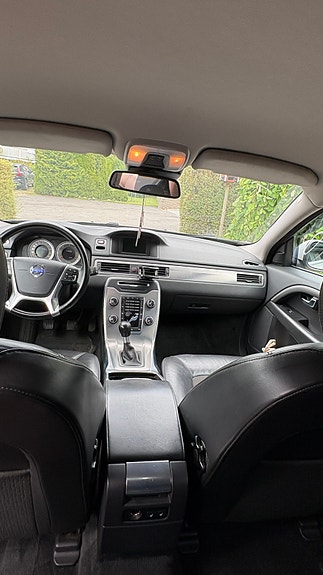 Volvo V70 13 of 14