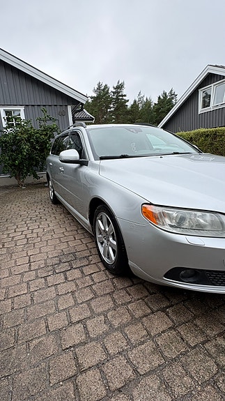 Volvo V70 5 of 14