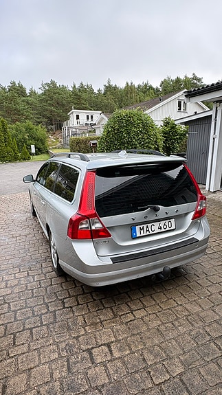 Volvo V70 4 of 14