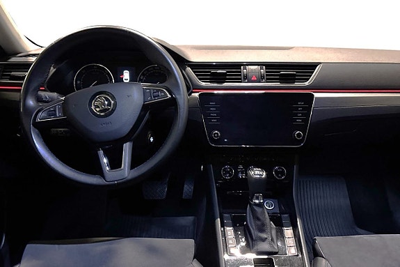 Skoda Superb 8 of 10