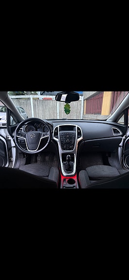Opel Astra 5 of 6