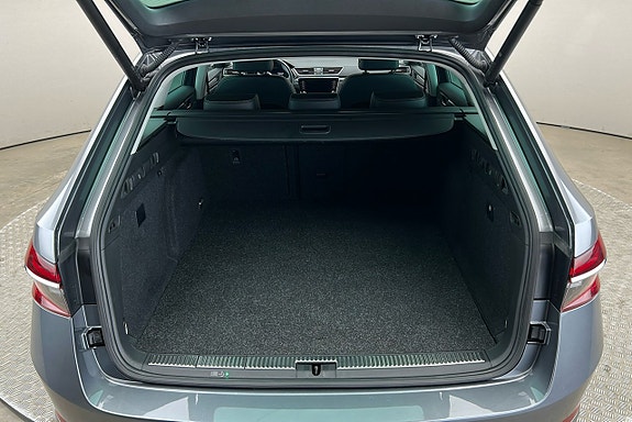 Skoda Superb 14 of 28