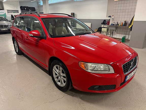 Volvo V70 5 of 13