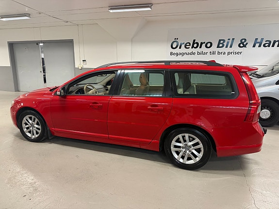 Volvo V70 3 of 13