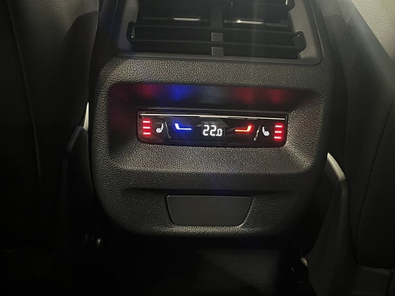 Volkswagen Tiguan 12 of 19
