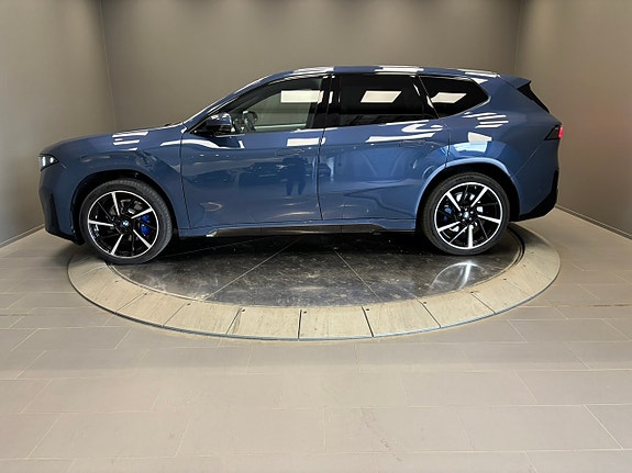 BMW iX3 2 of 5