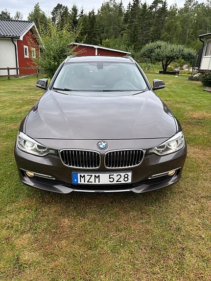 BMW 320d 2 of 16
